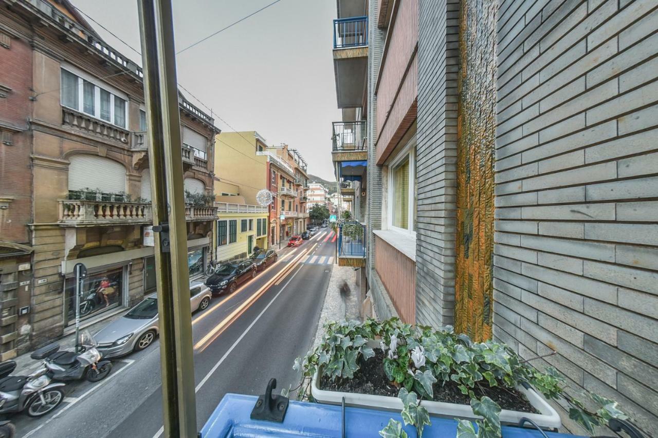 B&B H68 Alassio Exteriör bild
